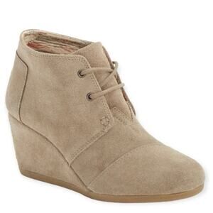 TOMS size 7.5 Desert Wedge Suede Ankle Bootie - Beige Taupe